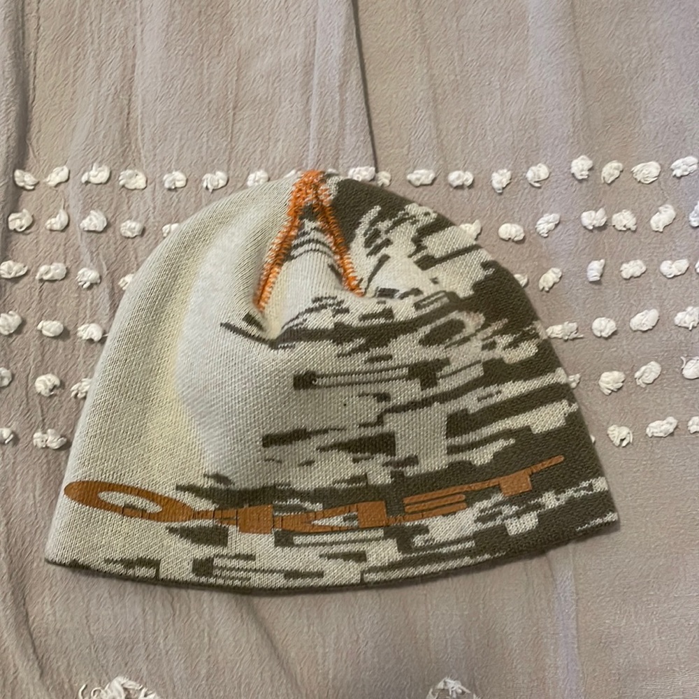 Oakley beanie